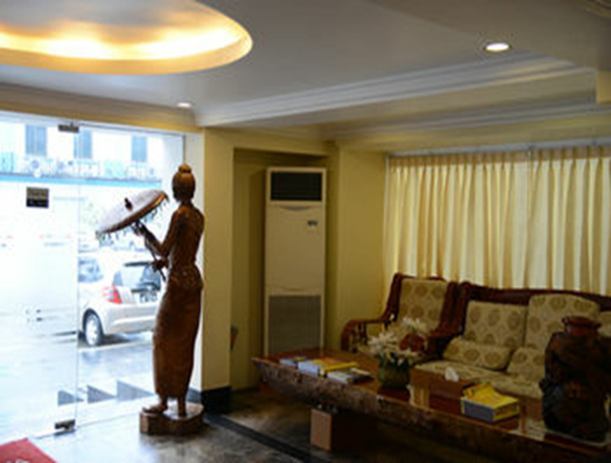 Hotel Wardan Yangon Esterno foto