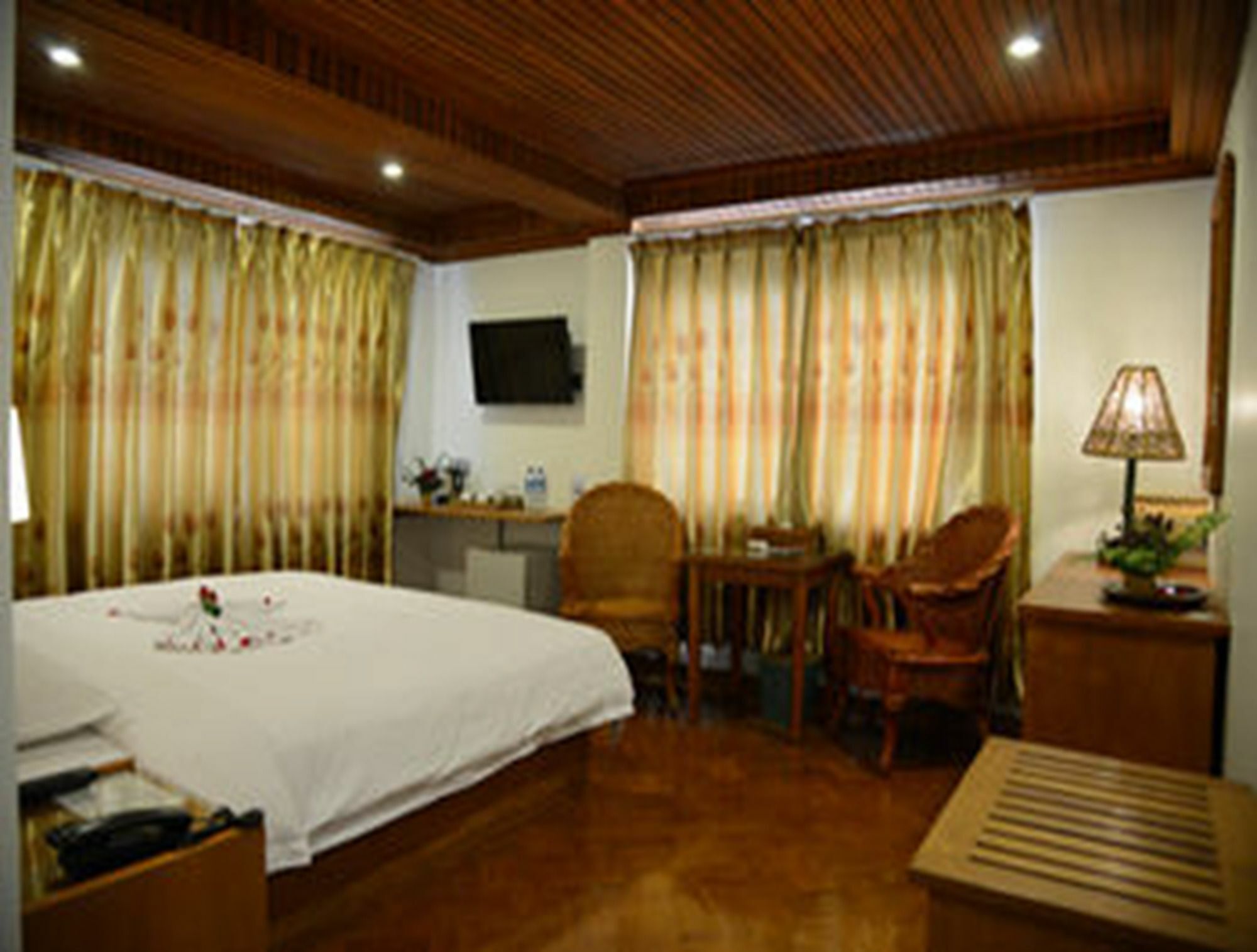 Hotel Wardan Yangon Esterno foto